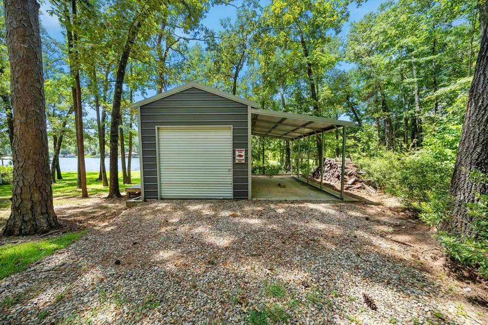 65 Private Road 7332 Frankston, TX 75763