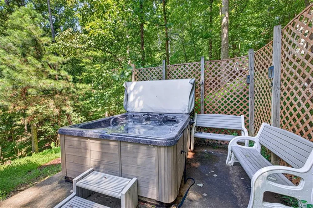 10 Esker Court Ellijay, GA 30540