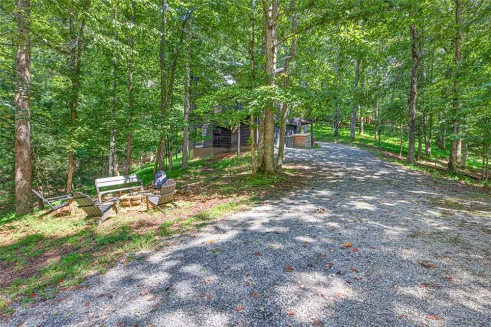 10 Esker Court Ellijay, GA 30540