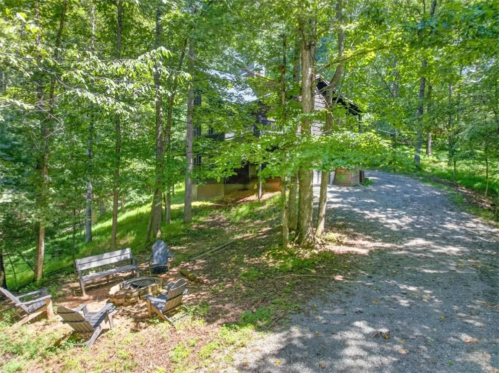 10 Esker Court Ellijay, GA 30540