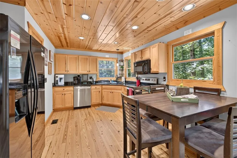 10 Esker Court Ellijay, GA 30540