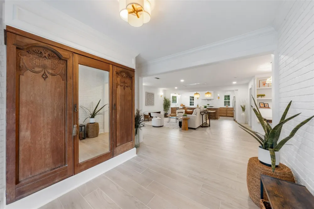802 W 41st Street Houston, TX 77018