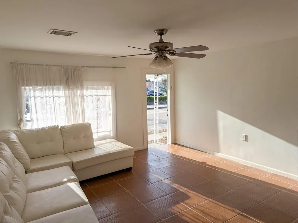 2211 Ella Boulevard Houston, TX 77008