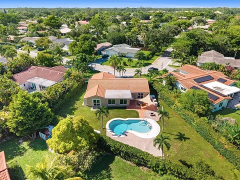 7500 NW 42nd St