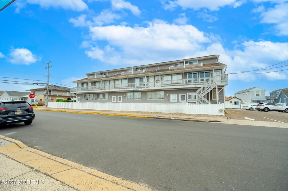 1713 Boulevard Boulevard #7 Seaside Park, NJ 08752