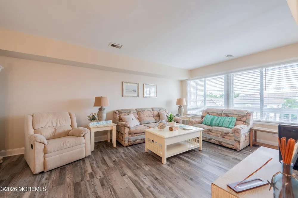 1713 Boulevard Boulevard #7 Seaside Park, NJ 08752