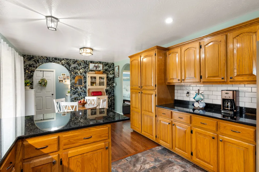 105 Monument Cir Summertown, TN 38483