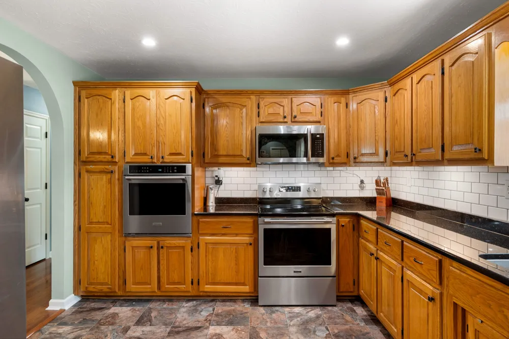 105 Monument Cir Summertown, TN 38483