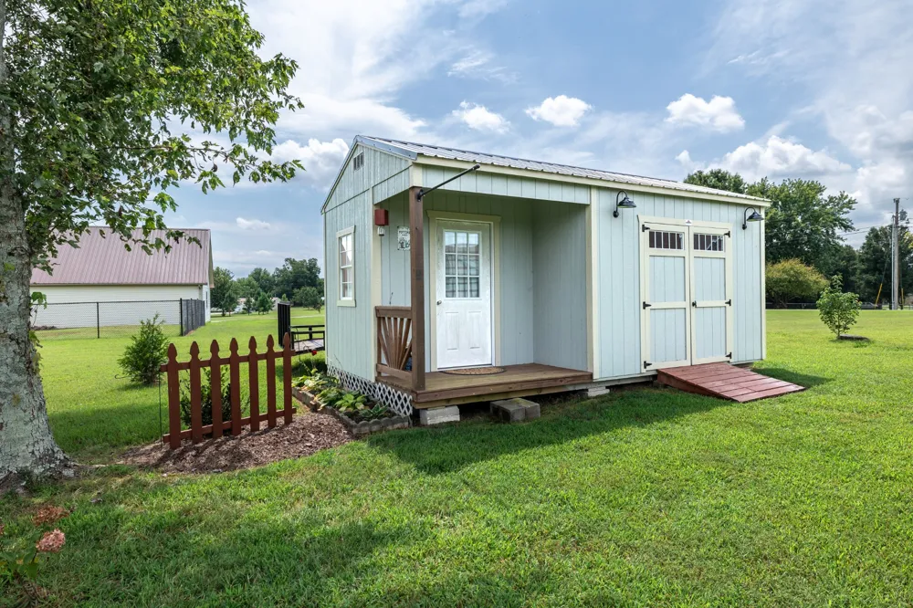 105 Monument Cir Summertown, TN 38483