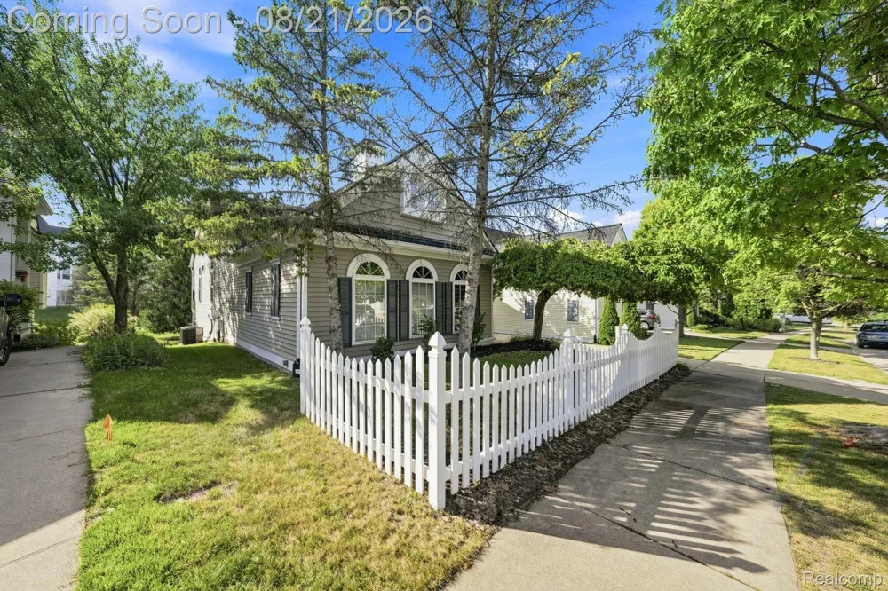 1200 Portsmouth Drive Marion Township, MI 48843