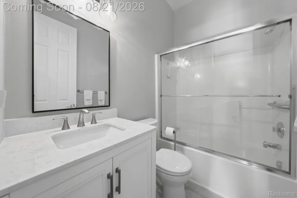 1200 Portsmouth Drive Marion Township, MI 48843