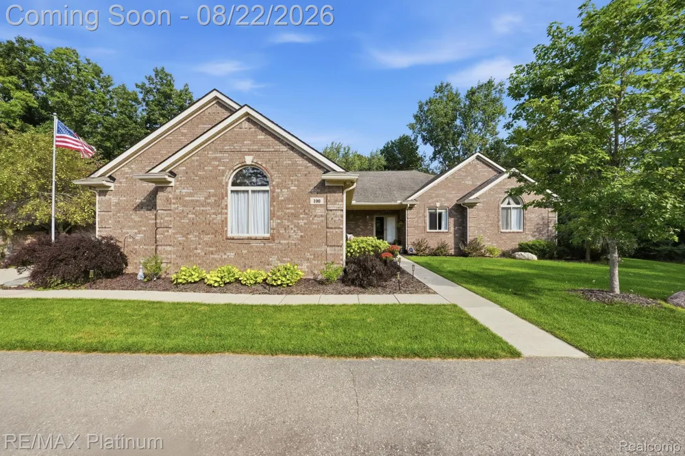 100 Fordney Place Howell Township, MI 48855