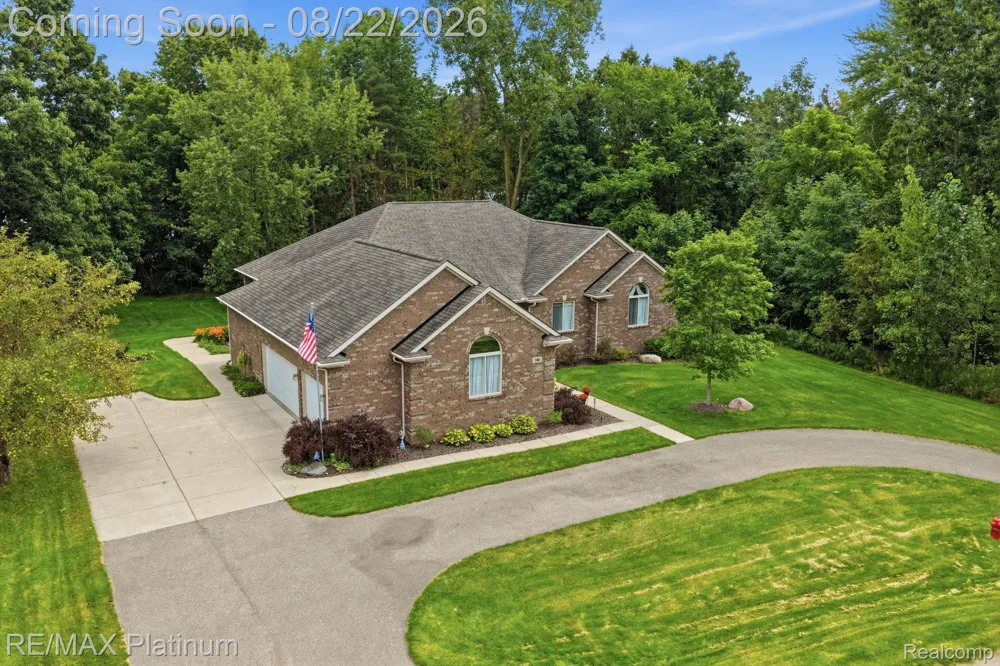 100 Fordney Place Howell Township, MI 48855