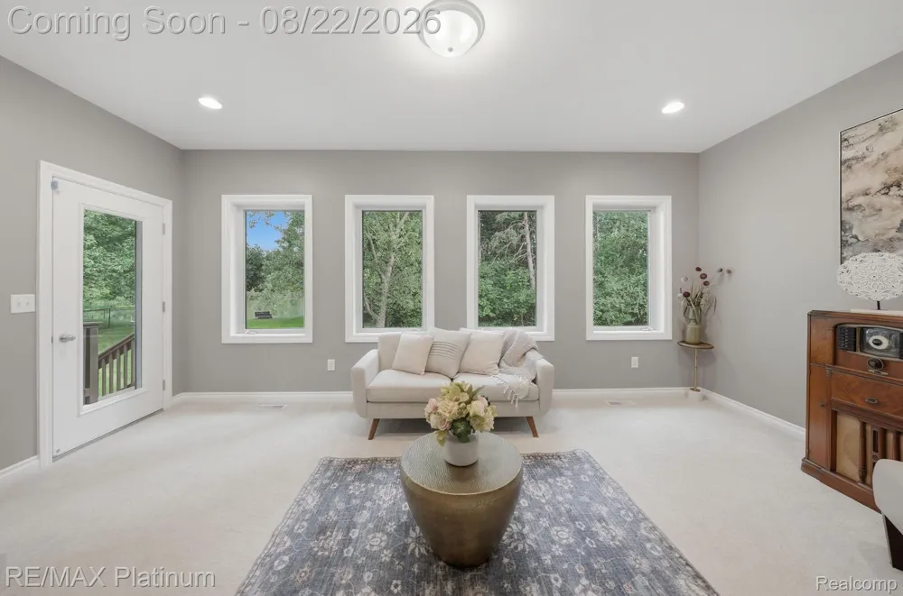 100 Fordney Place Howell Township, MI 48855