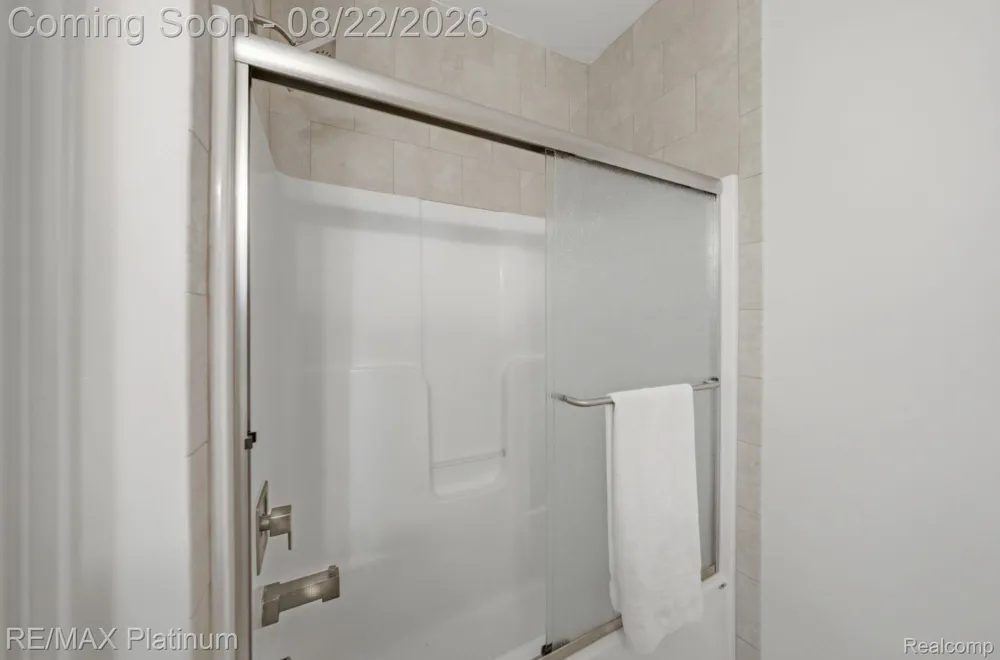 100 Fordney Place Howell Township, MI 48855