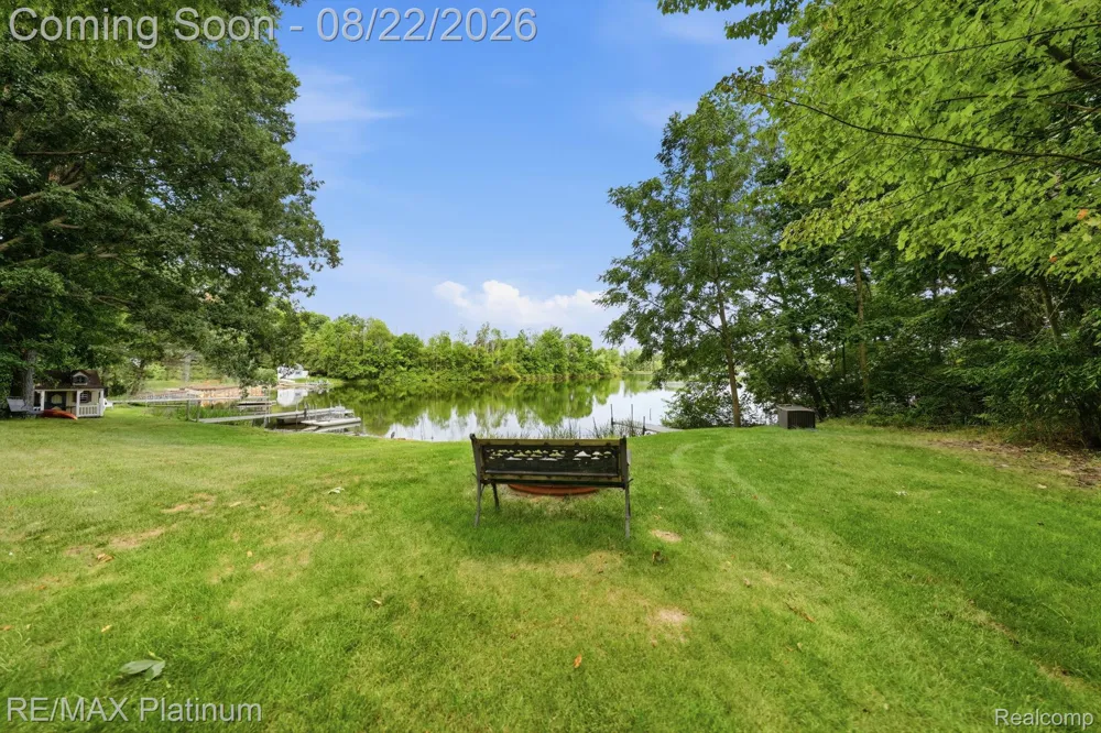 100 Fordney Place Howell Township, MI 48855