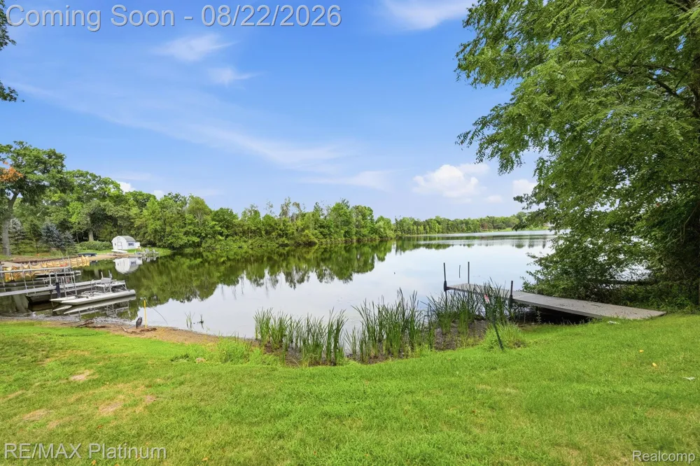 100 Fordney Place Howell Township, MI 48855