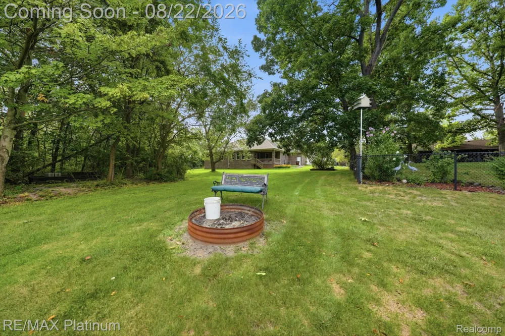 100 Fordney Place Howell Township, MI 48855