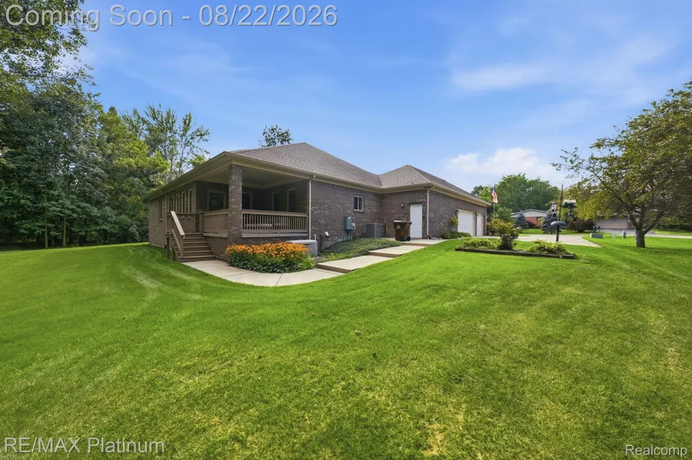 100 Fordney Place Howell Township, MI 48855