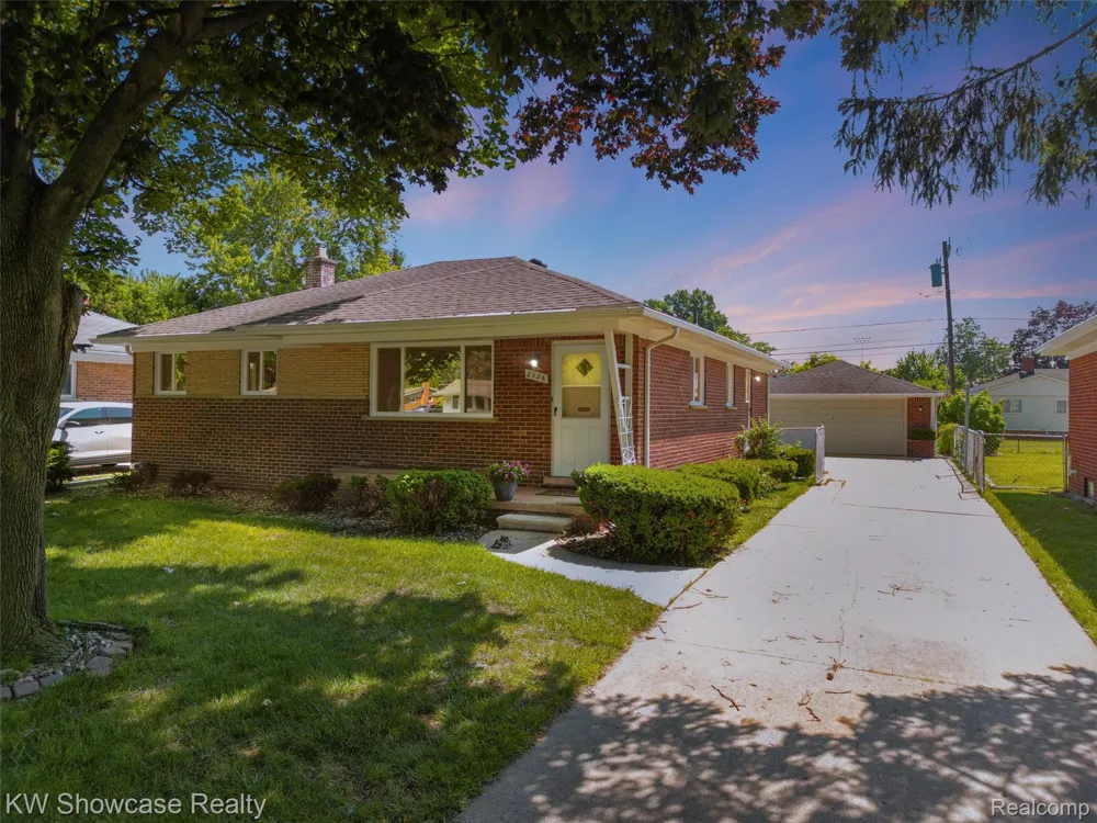 8936 Merriman Road Livonia City, MI 48150