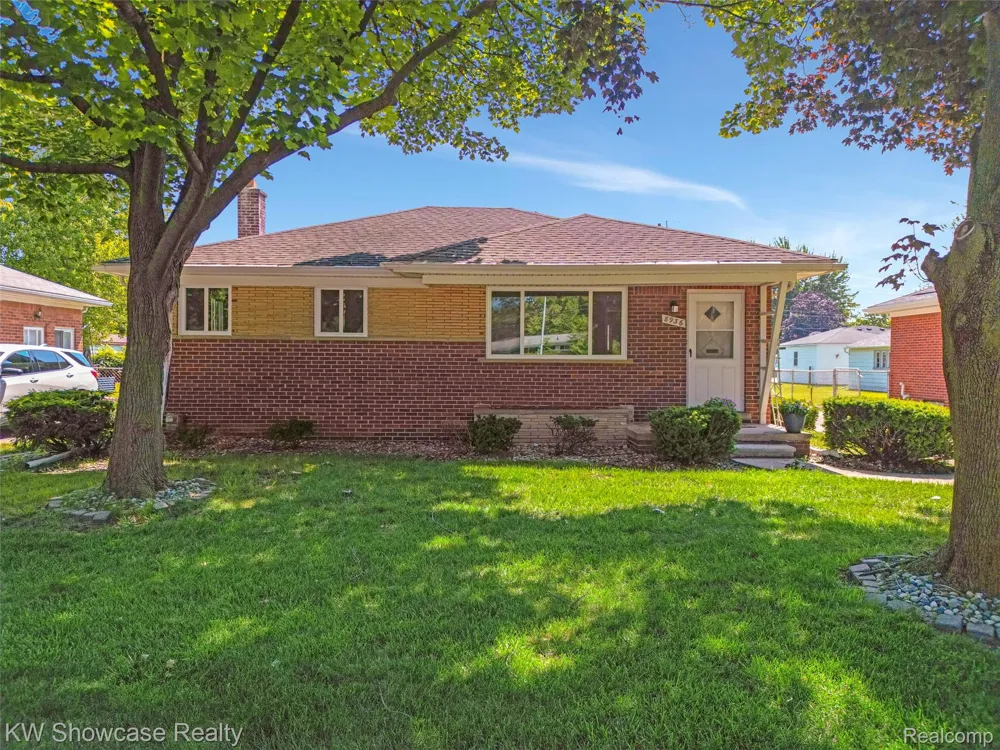8936 Merriman Road Livonia City, MI 48150