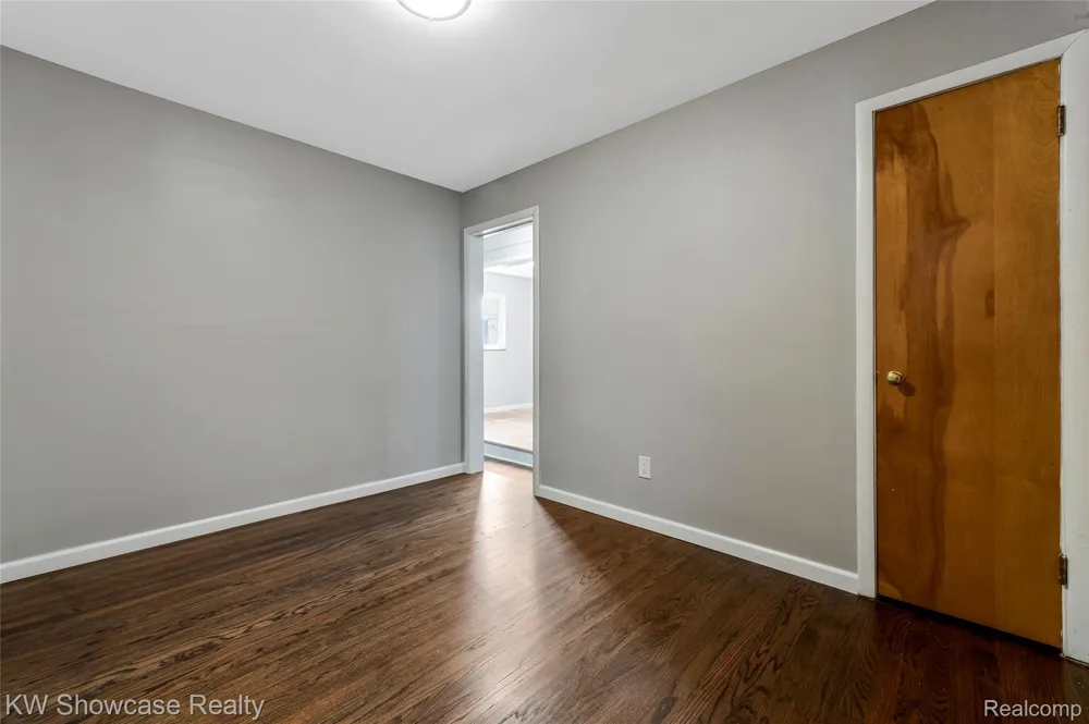 8936 Merriman Road Livonia City, MI 48150