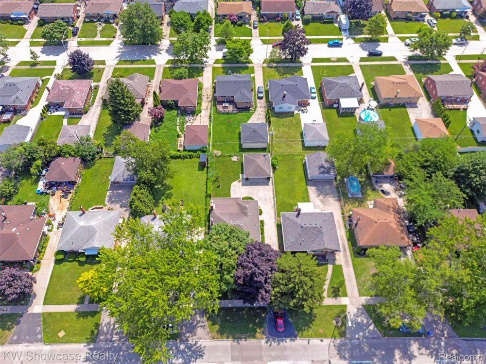 8936 Merriman Road Livonia City, MI 48150