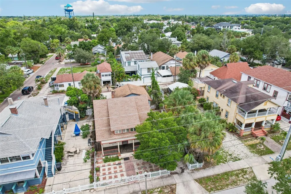 467 9TH AVENUE St Petersburg, FL 33701
