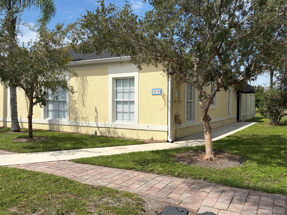 1074 UNIVERSAL REST PLACE Kissimmee, FL 34744