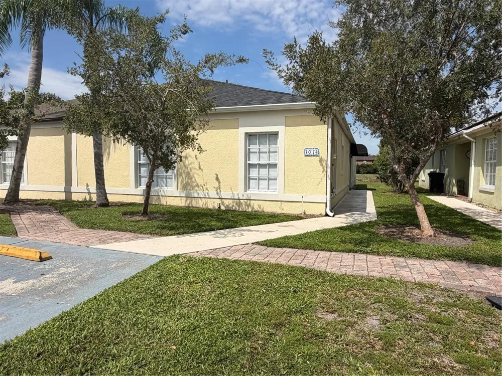 1074 UNIVERSAL REST PLACE Kissimmee, FL 34744