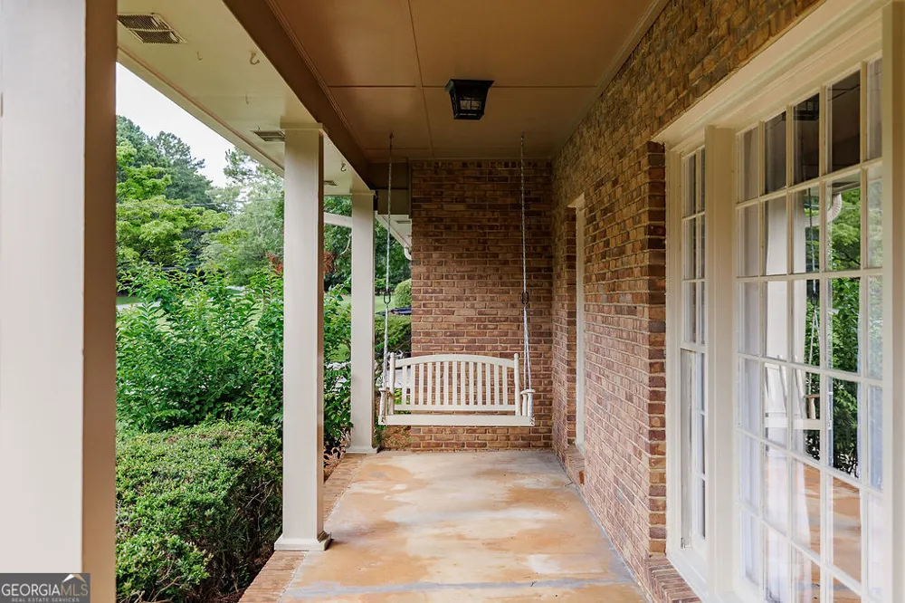 1035 Whit Davis RD Athens, GA 30605