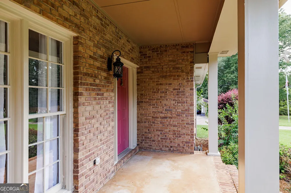 1035 Whit Davis RD Athens, GA 30605