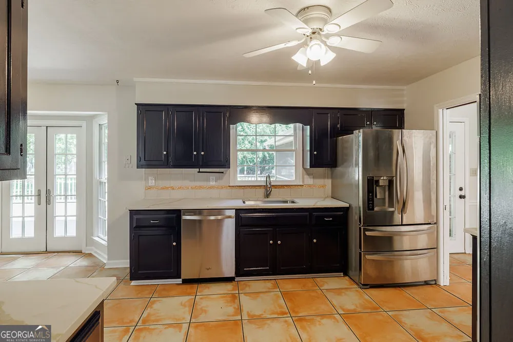 1035 Whit Davis RD Athens, GA 30605