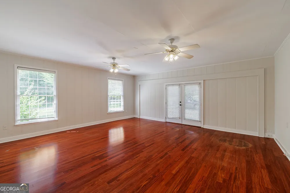 1035 Whit Davis RD Athens, GA 30605