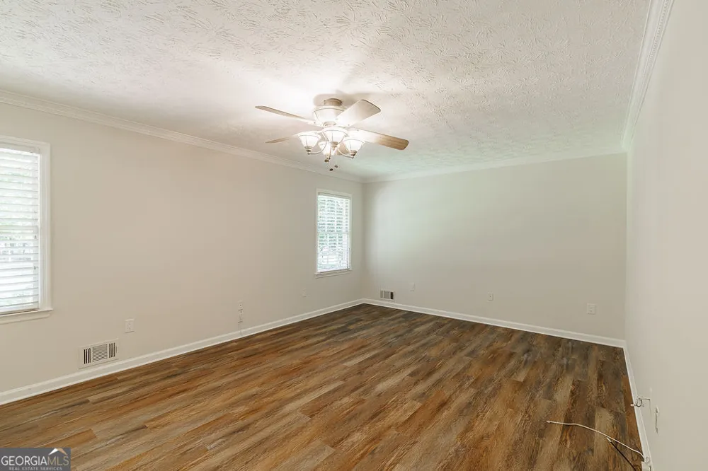1035 Whit Davis RD Athens, GA 30605
