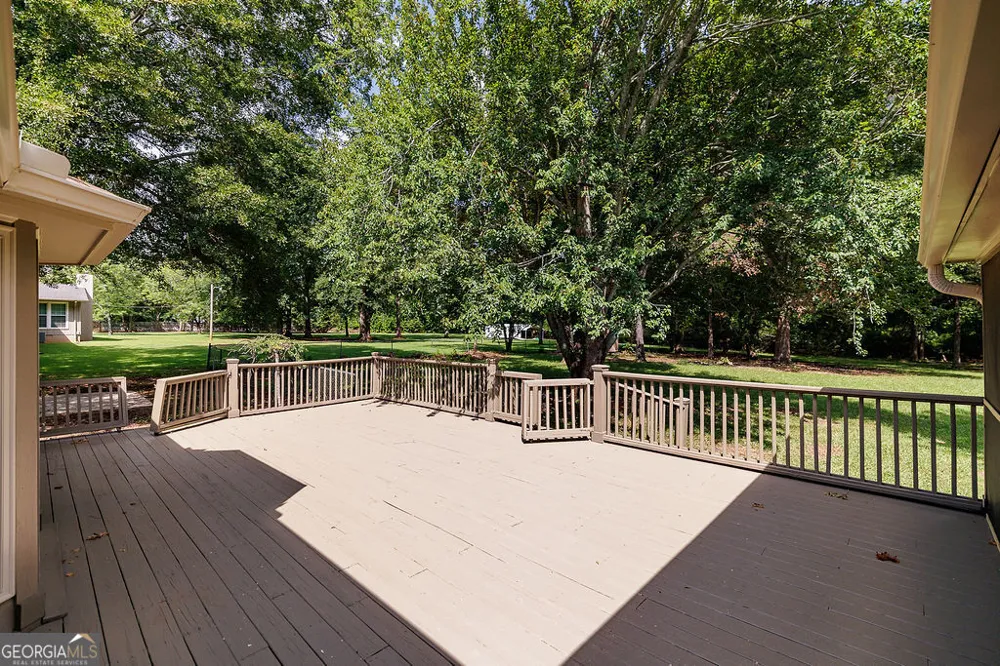 1035 Whit Davis RD Athens, GA 30605