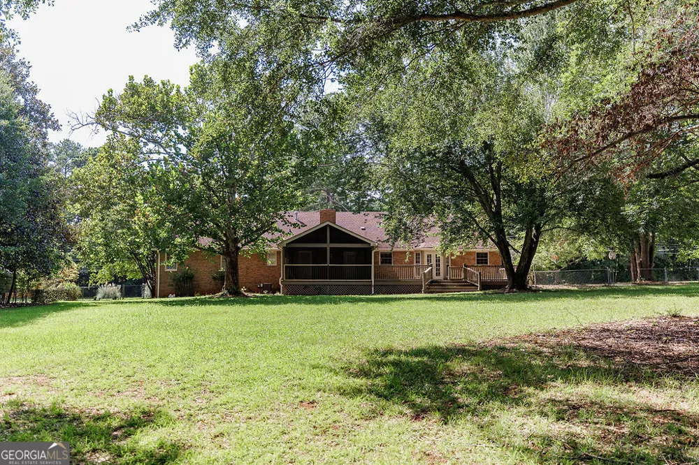 1035 Whit Davis RD Athens, GA 30605