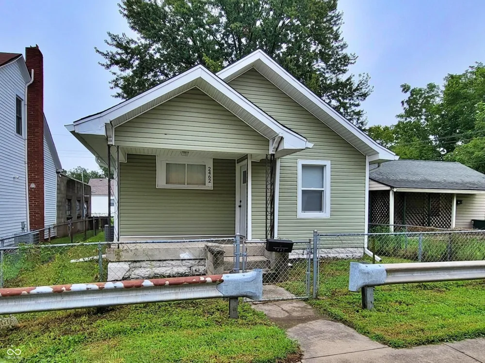 2462 Main Street Anderson, IN 46016