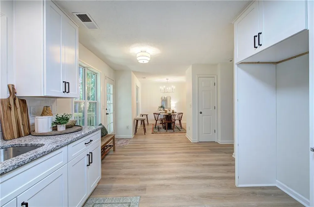 27 Carrington Trace NE Cartersville, GA 30121