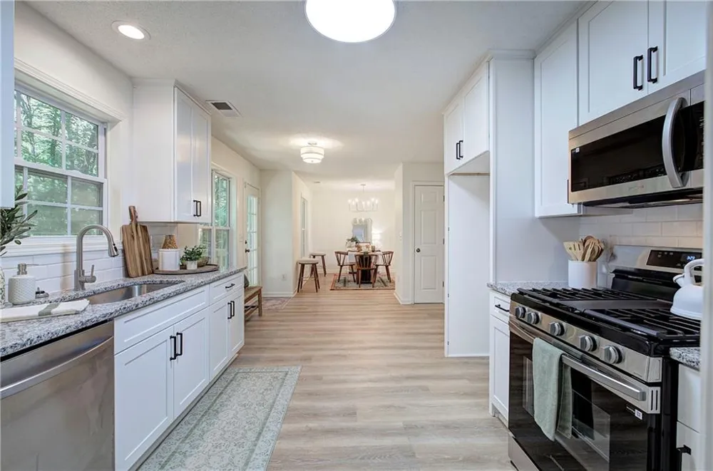 27 Carrington Trace NE Cartersville, GA 30121