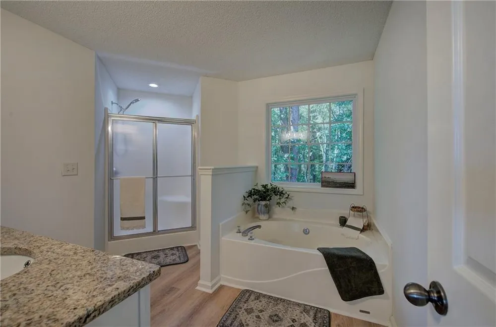 27 Carrington Trace NE Cartersville, GA 30121