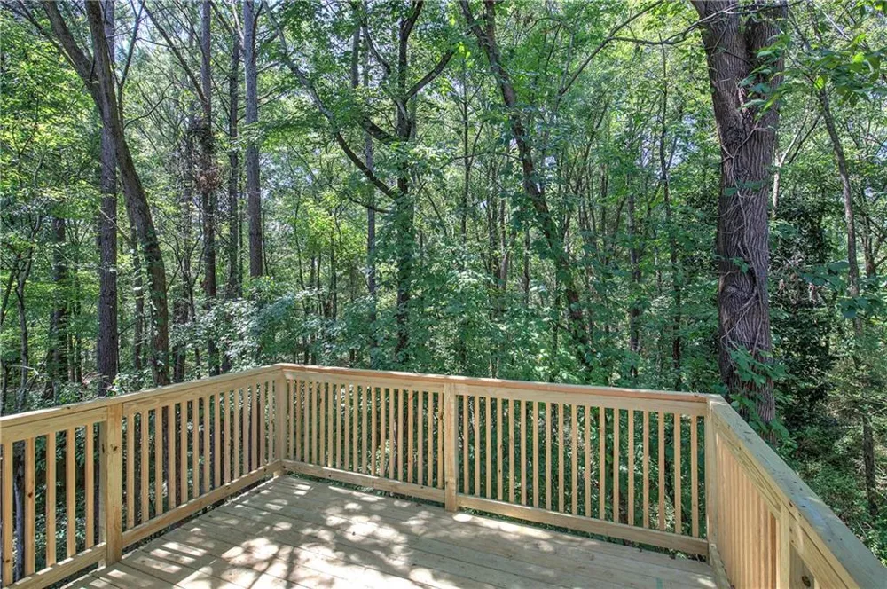27 Carrington Trace NE Cartersville, GA 30121