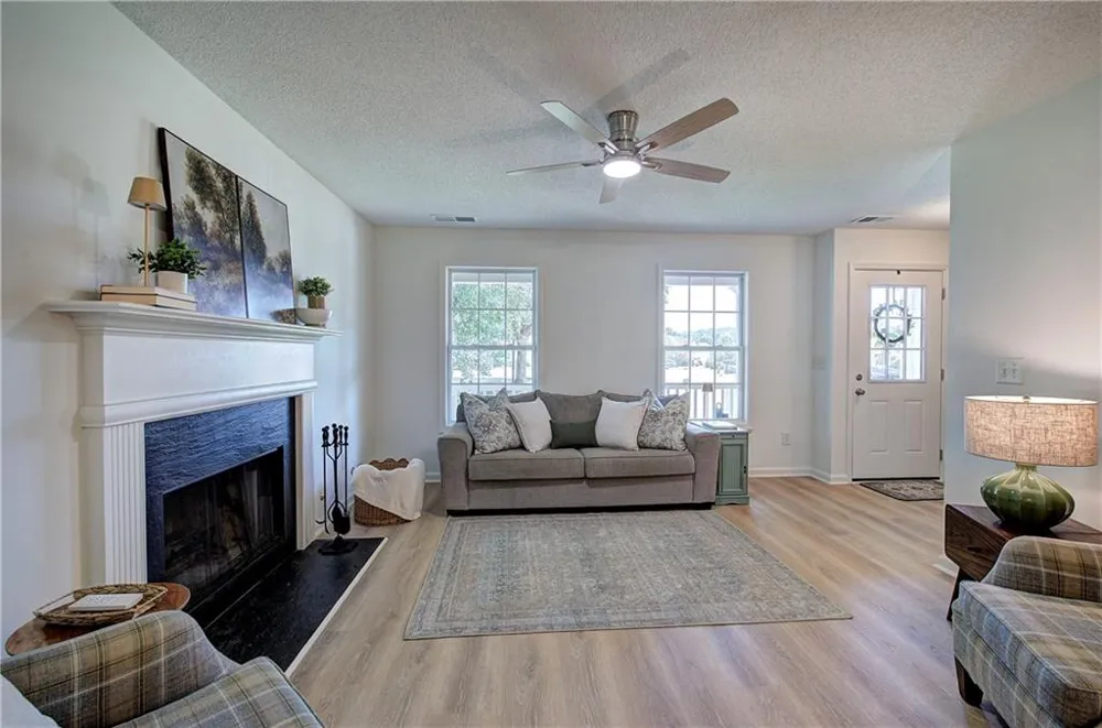 27 Carrington Trace NE Cartersville, GA 30121