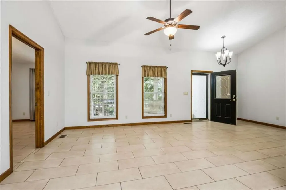 406 Hidden Lakes Trail Jefferson, GA 30549