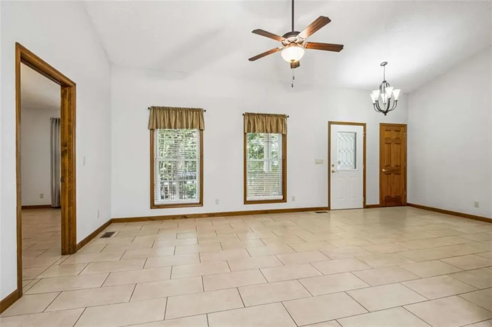 406 Hidden Lakes Trail Jefferson, GA 30549