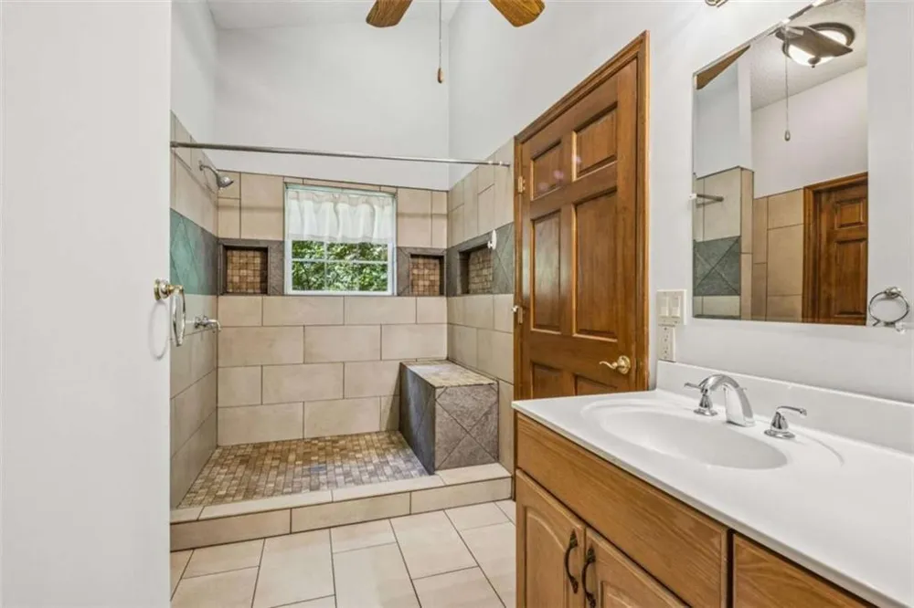 406 Hidden Lakes Trail Jefferson, GA 30549