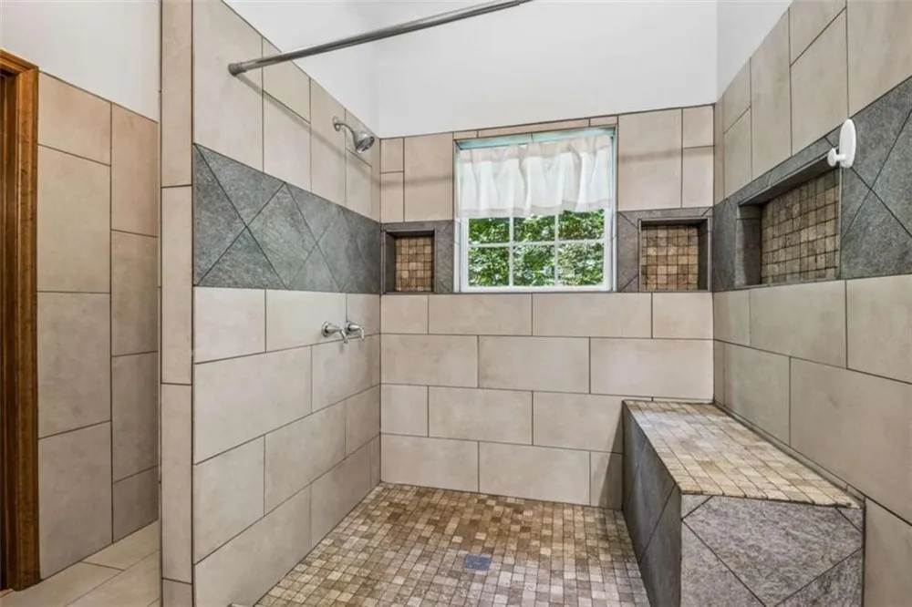 406 Hidden Lakes Trail Jefferson, GA 30549