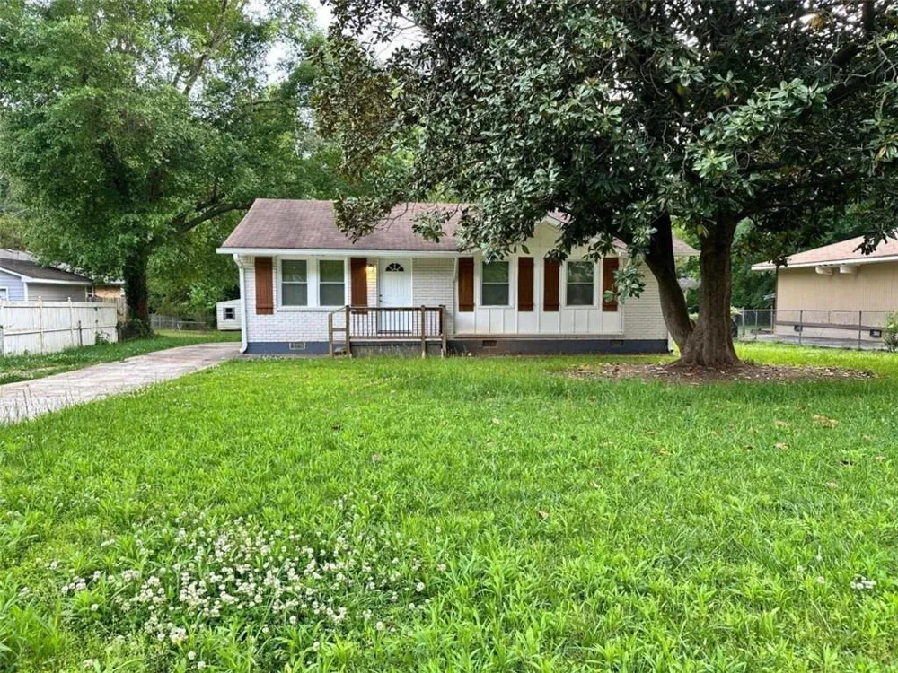 8153 Attleboro Drive Jonesboro, GA 30238