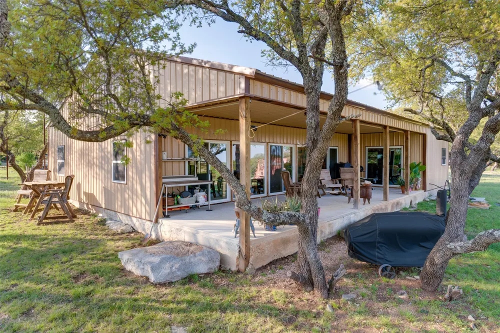 1261 Park Road Lampasas, TX 76550