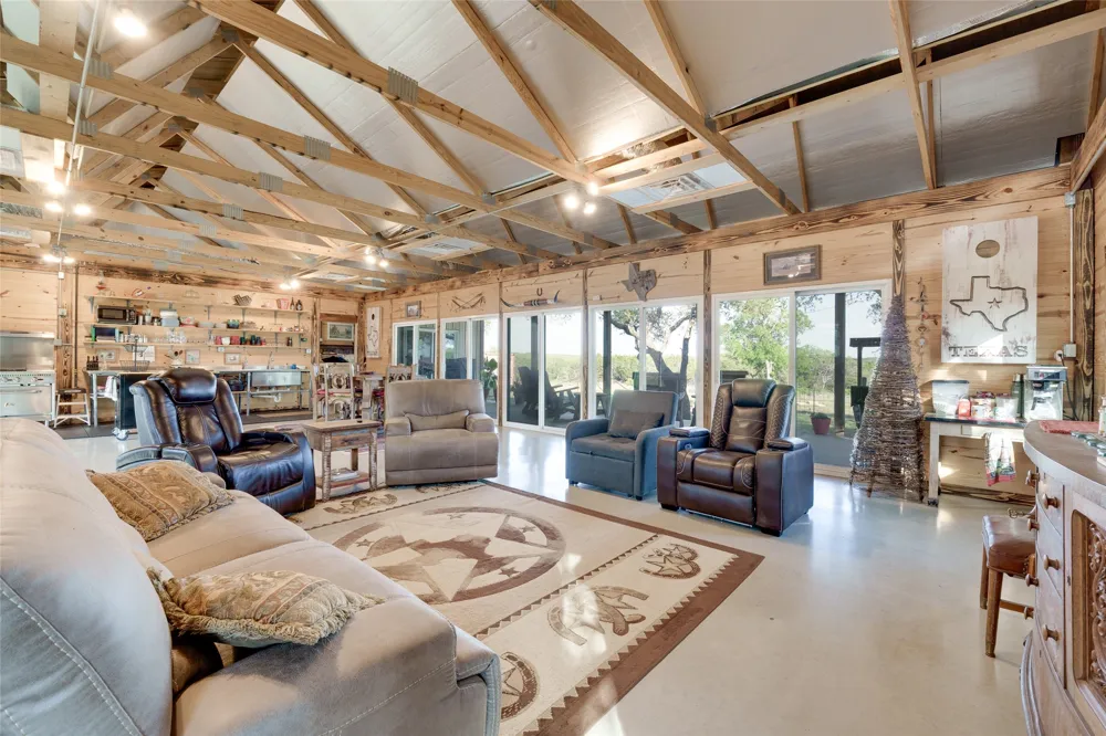 1261 Park Road Lampasas, TX 76550